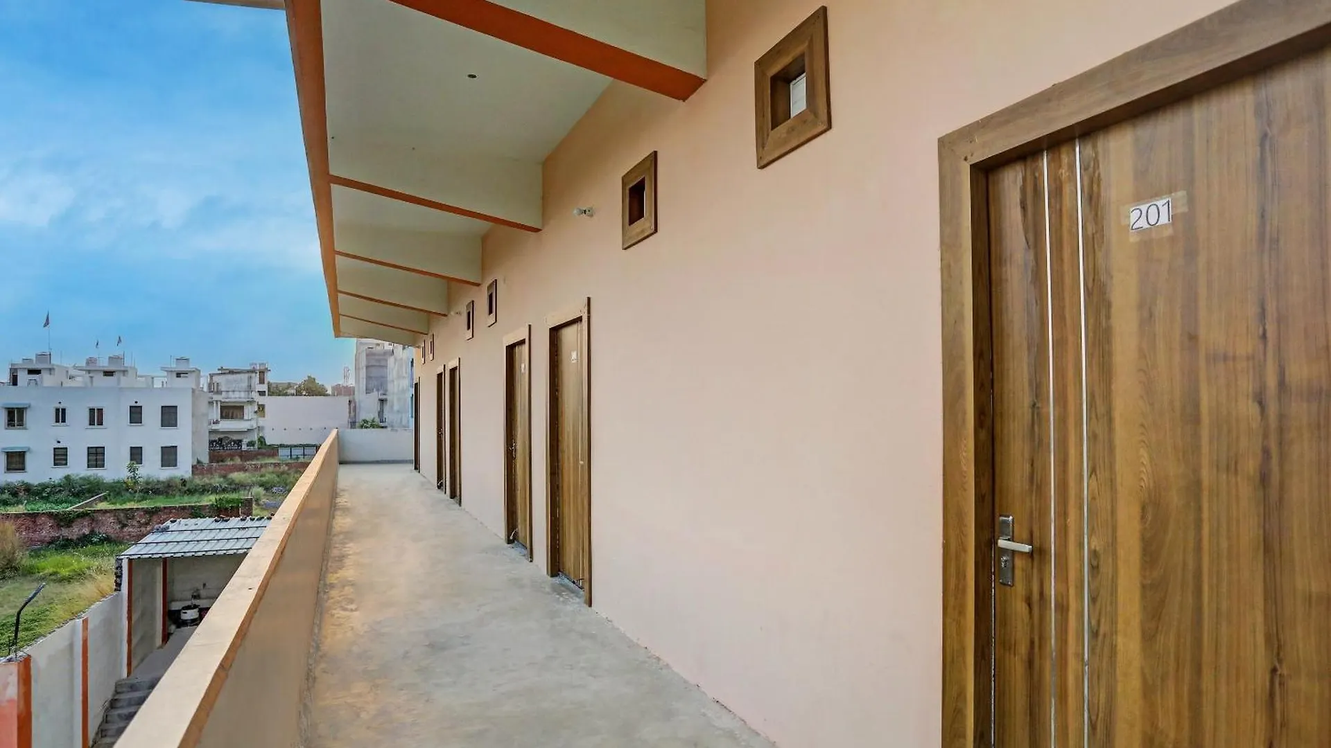 Oyo Flagship Gv Palace Varanasi Otel Kakarmatha
