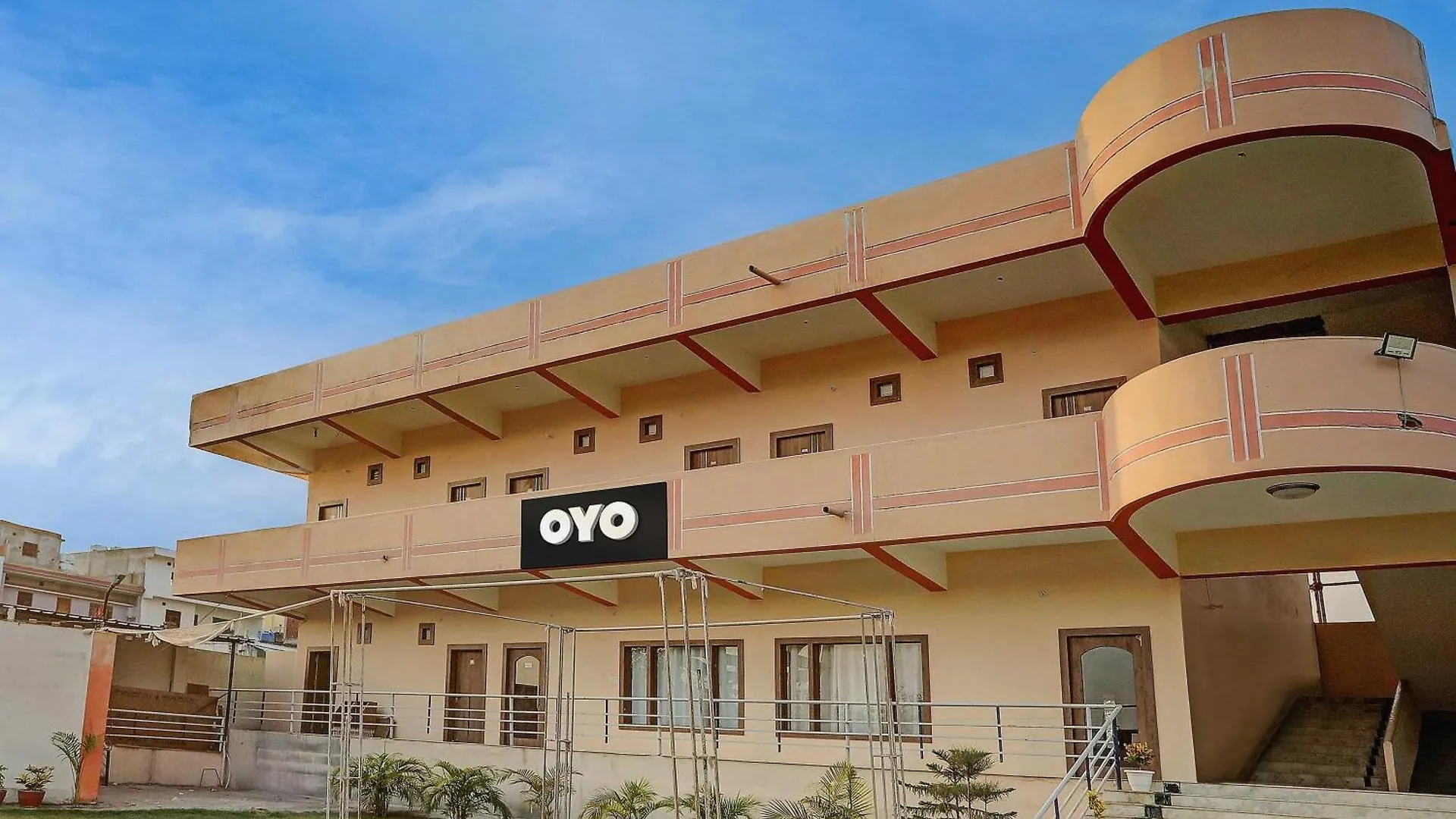 Oyo Flagship Gv Palace Varanasi