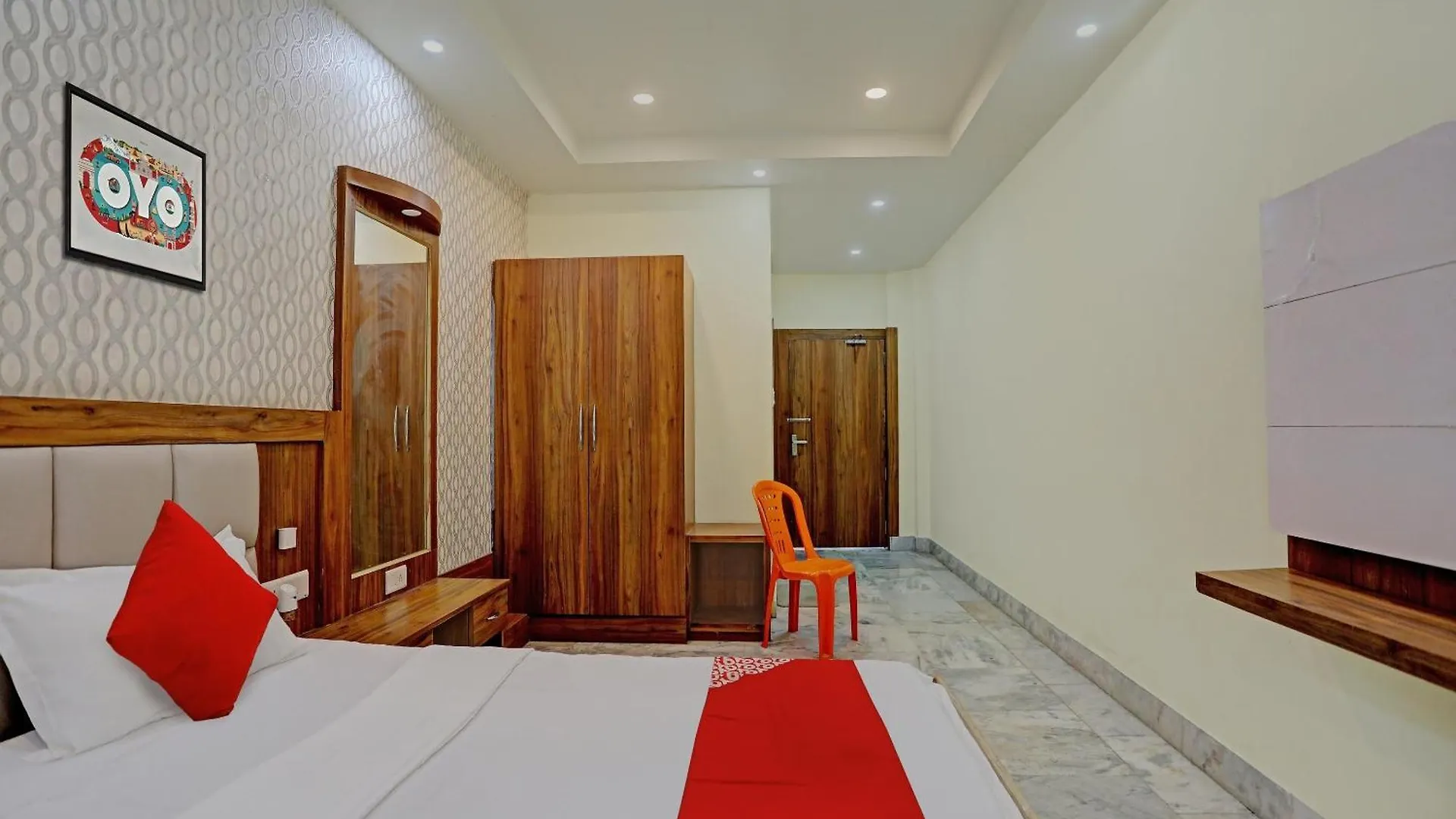 Oyo Flagship Gv Palace Varanasi 3*, Kakarmatha Hindistan